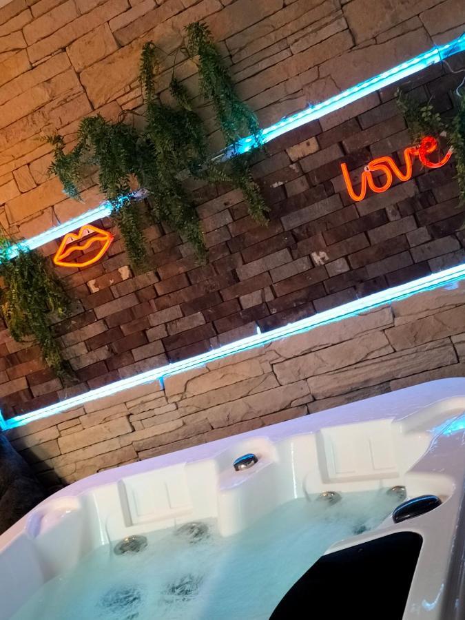 L'Idyle Loft Erotique Detente Callac Экстерьер фото